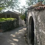 Vila Mirossi Felice *