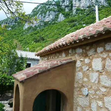 Mirossi Felice Villa *